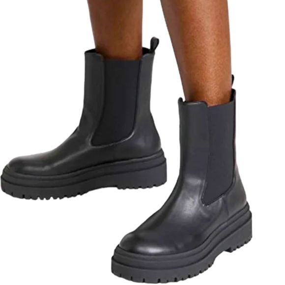 GOOD AMERICAN (Khloe Kardashian) Womens Leather
Chelsea Combat Lug. New… - Picture 5 of 11